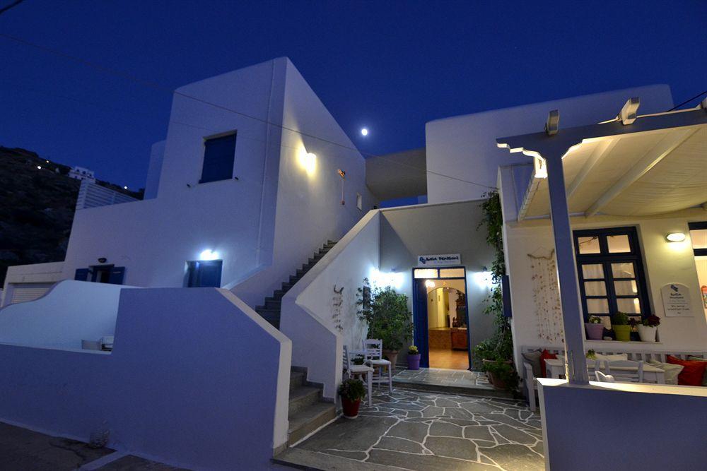 Avra Pension Chora  Exterior photo